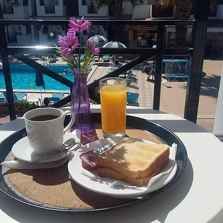 Hotel Yakinthos
